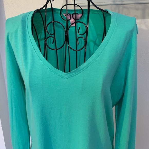 COPY - Lilly Pulitzer Jodie Long Sleeve V Neck Top Size L - Picture 2 of 3